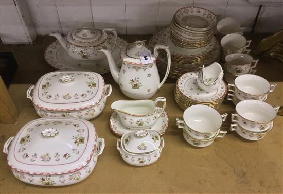 Wedgwood sixty two piece Bianca pattern tea and dinner service(-)